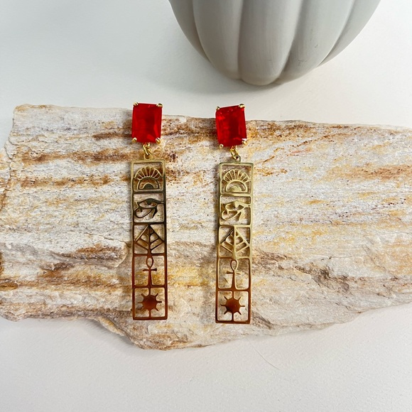 Elegant Ancient Egyptian Earrings -  Hieroglyphic Drop Earrings - Picture 4 of 6